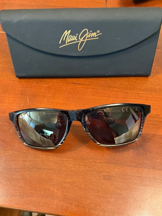Maui Jim Sunglasses w/ Case and polish cloth 798-01 main image 5